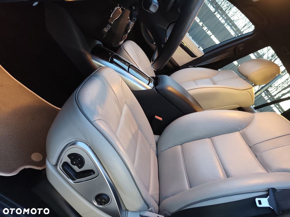 Mercedes-Benz Klasa R 350 CDI 4-Matic - 25