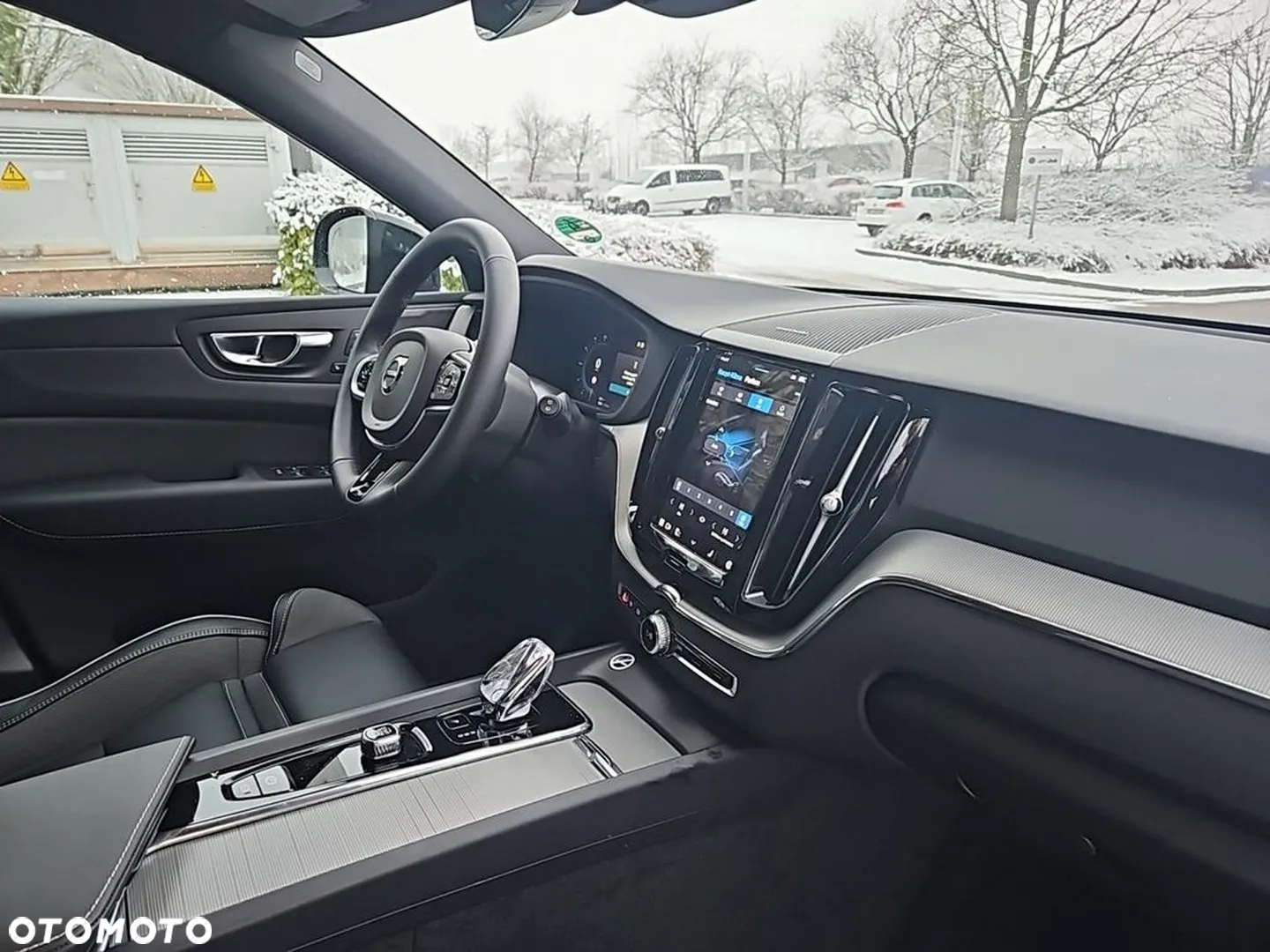 Volvo XC 60 B4 B Plus Dark - 13
