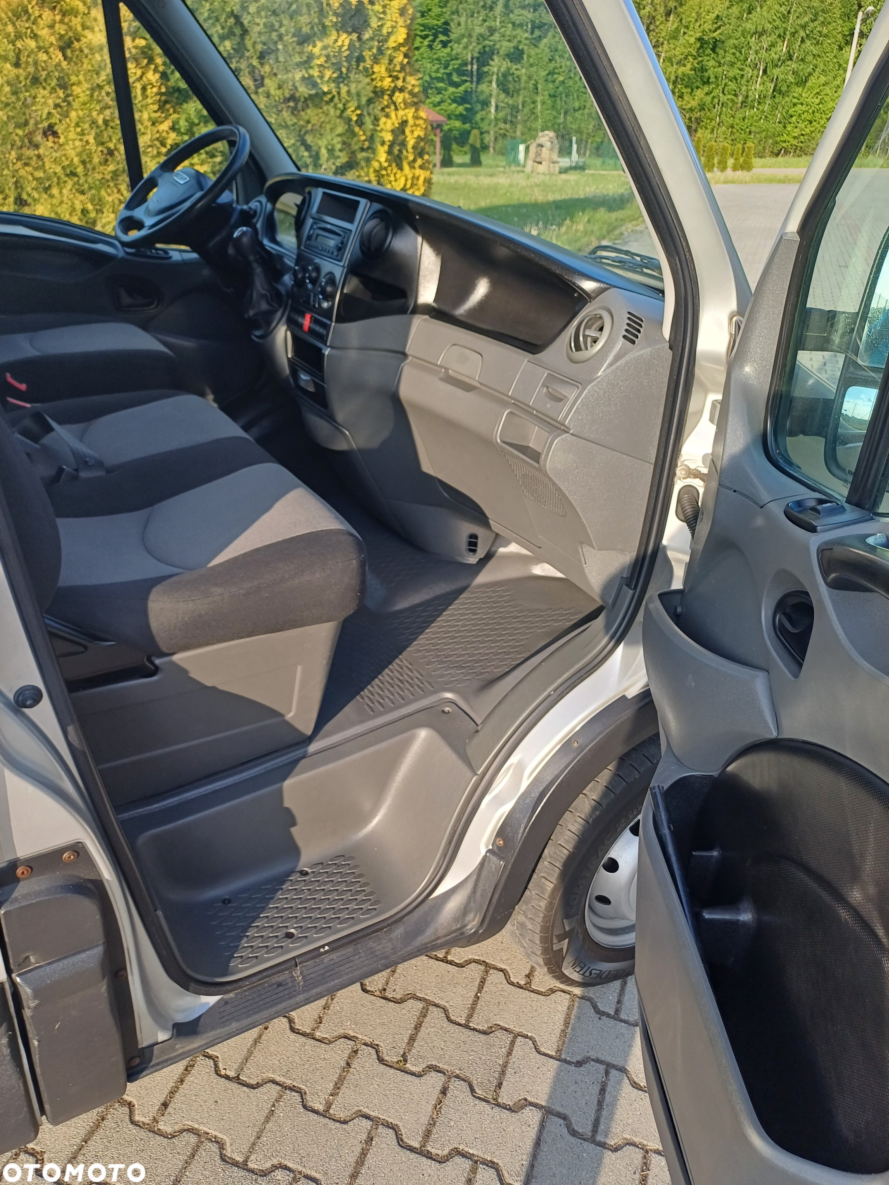 Iveco 35s13 - 25