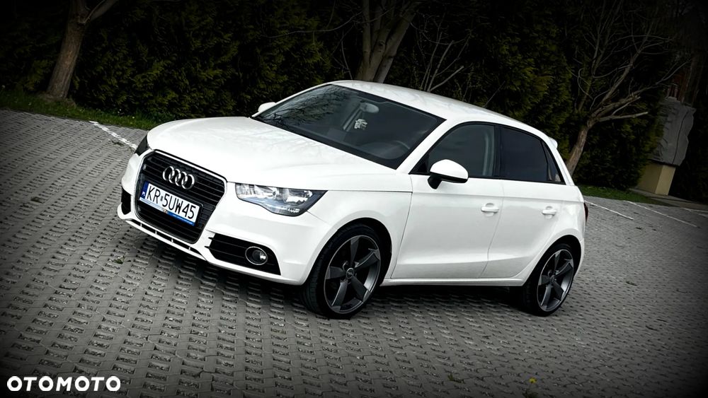 Audi A1 Sportback 1.6 TDI Attraction - 1