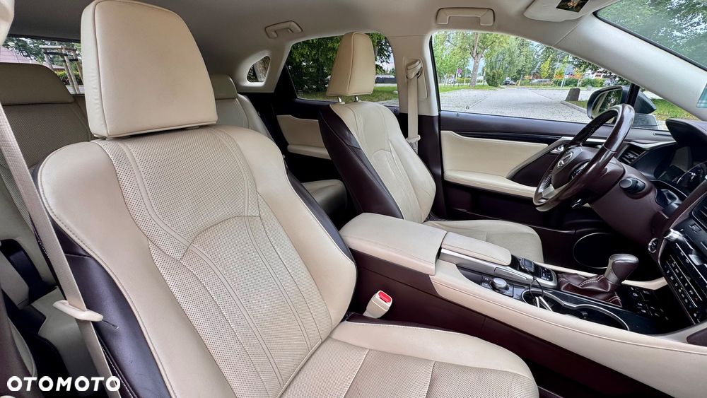 Lexus RX 450h Prestige - 35