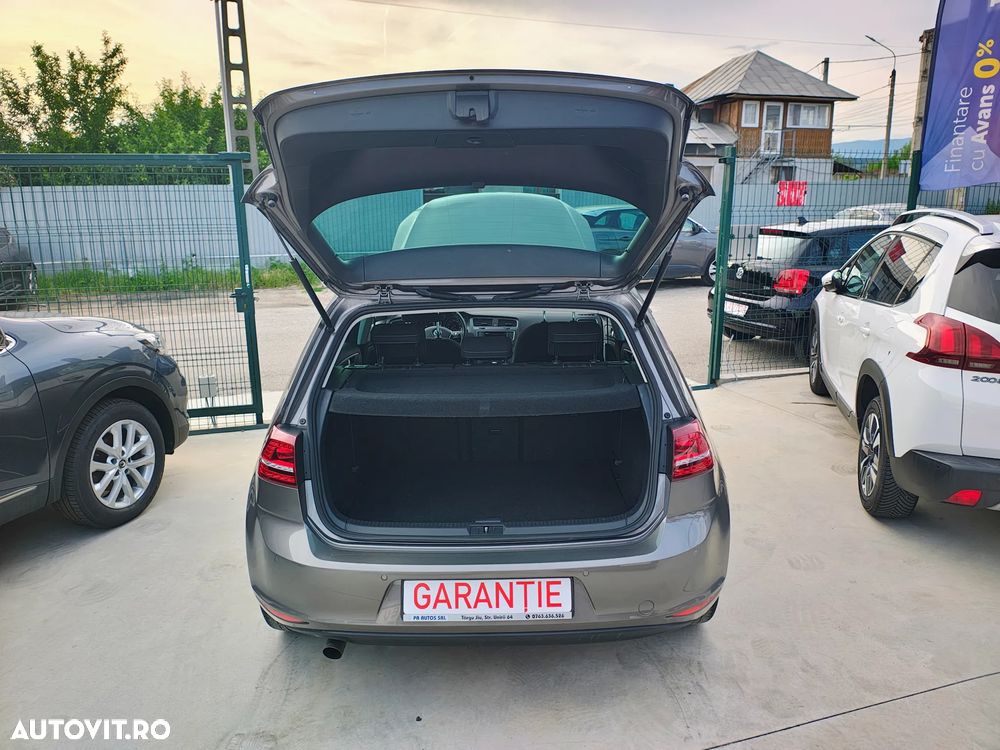 Volkswagen Golf 1.6 TDI BlueMotion Technology Lounge - 20