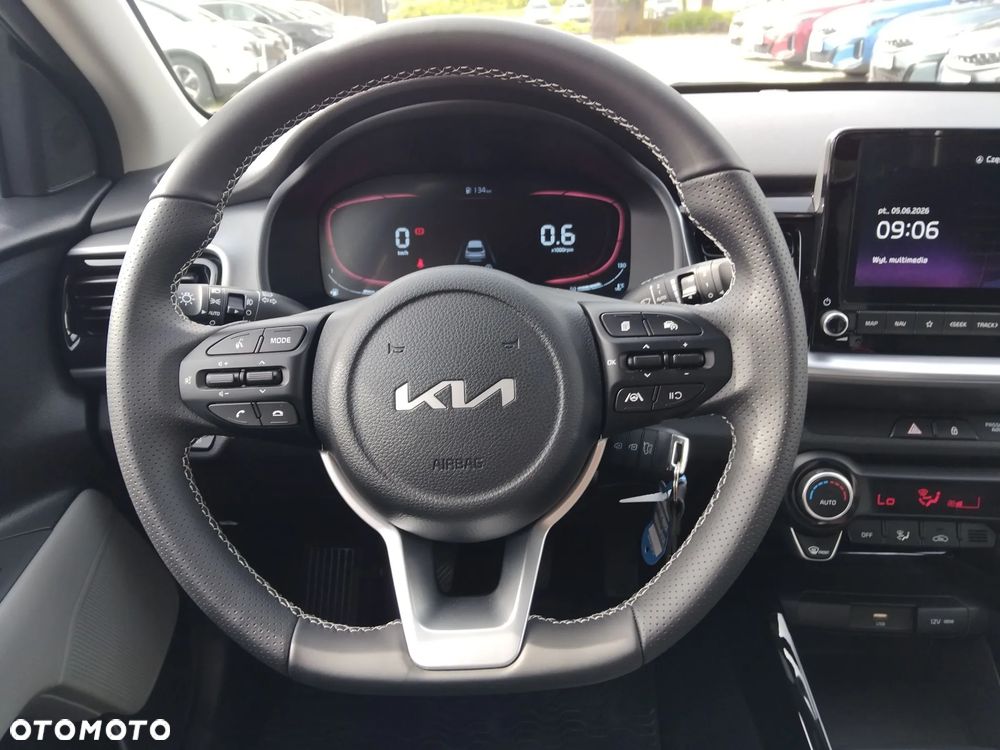 Kia Stonic 1.2 L - 11