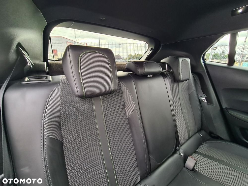 Peugeot 2008 1.2 PureTech GT S&S - 31
