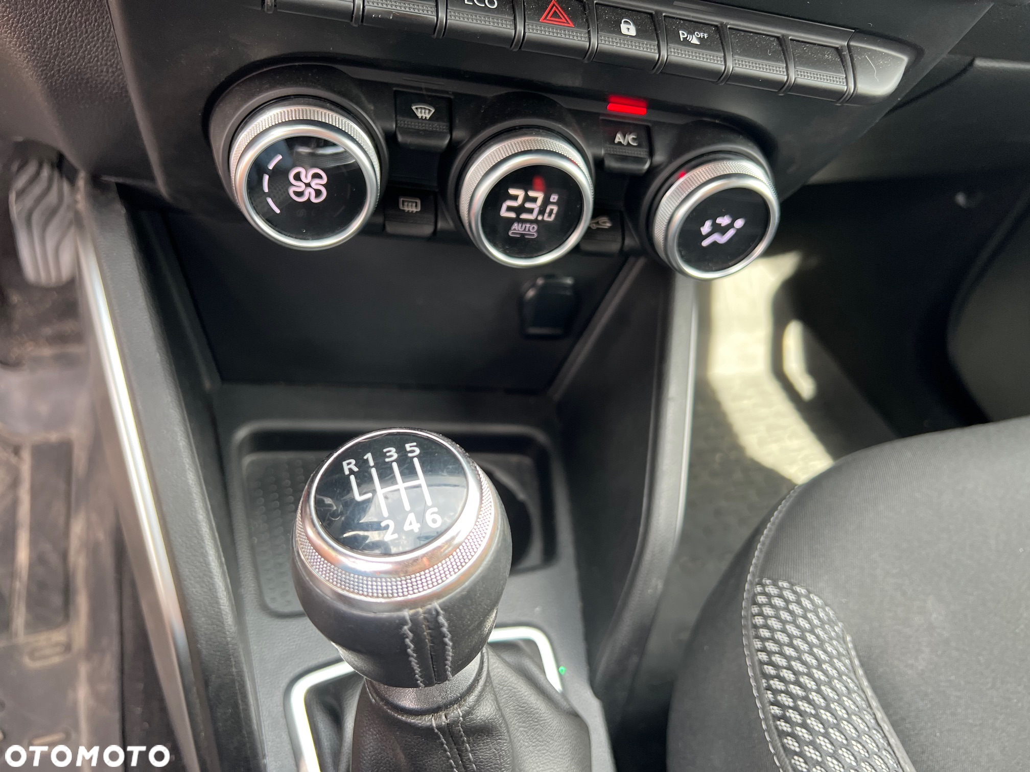 Dacia Duster 1.3 TCe FAP Prestige EU6d - 12