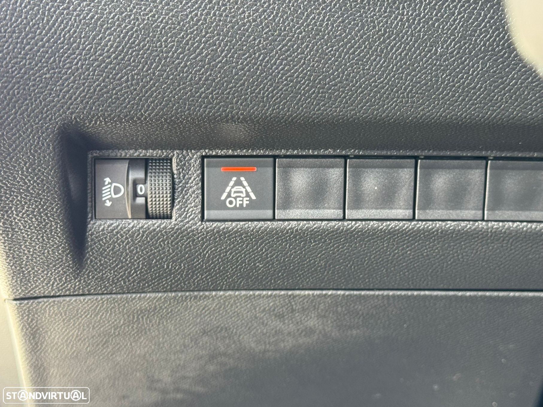 Peugeot 2008 1.5 BlueHDi Allure - 19