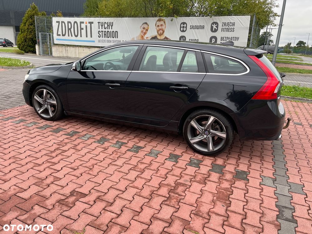Volvo V60 D3 R-Design - 21