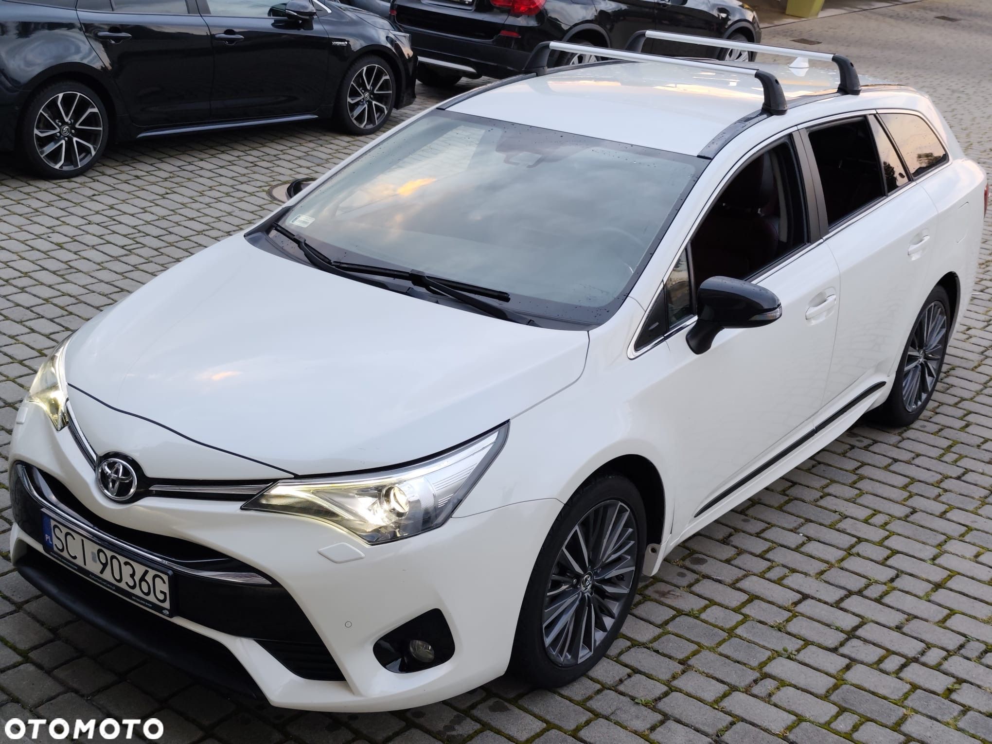Toyota Avensis 1.8 Selection MS - 1
