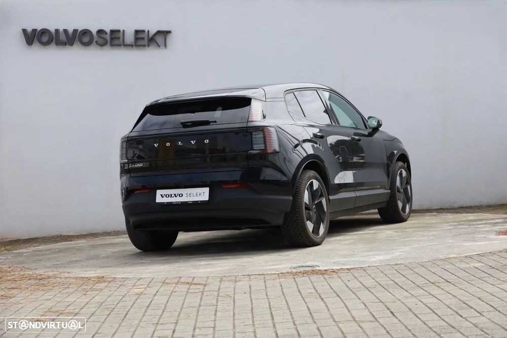 Volvo EX30 Single Motor Extended Range RWD Plus - 28