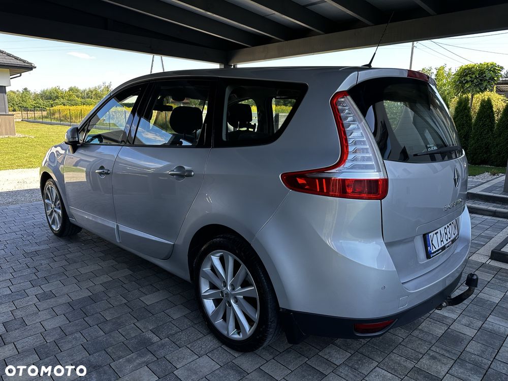 Renault Scenic - 1