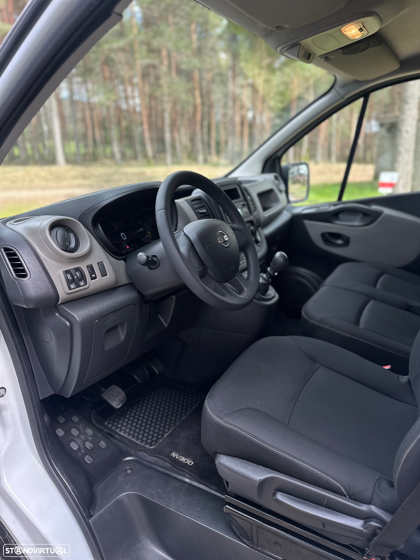 Nissan NV300 - 12