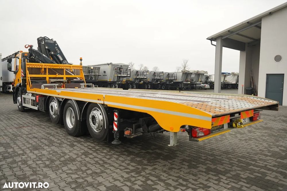 Iveco STRALIS 420 / 8x2 / PLATFORMĂ (CAMION DE RECUPERARE) - 8,85 M / MACARAUĂ FASSI F 275A / CAPACITATE MAXIMĂ DE RIDICARE: 9.200 KG / 2 PUNȚI RIDICABILE / PUNȚI VIRATOARE / TROLIU / TELECOMANDĂ - 15