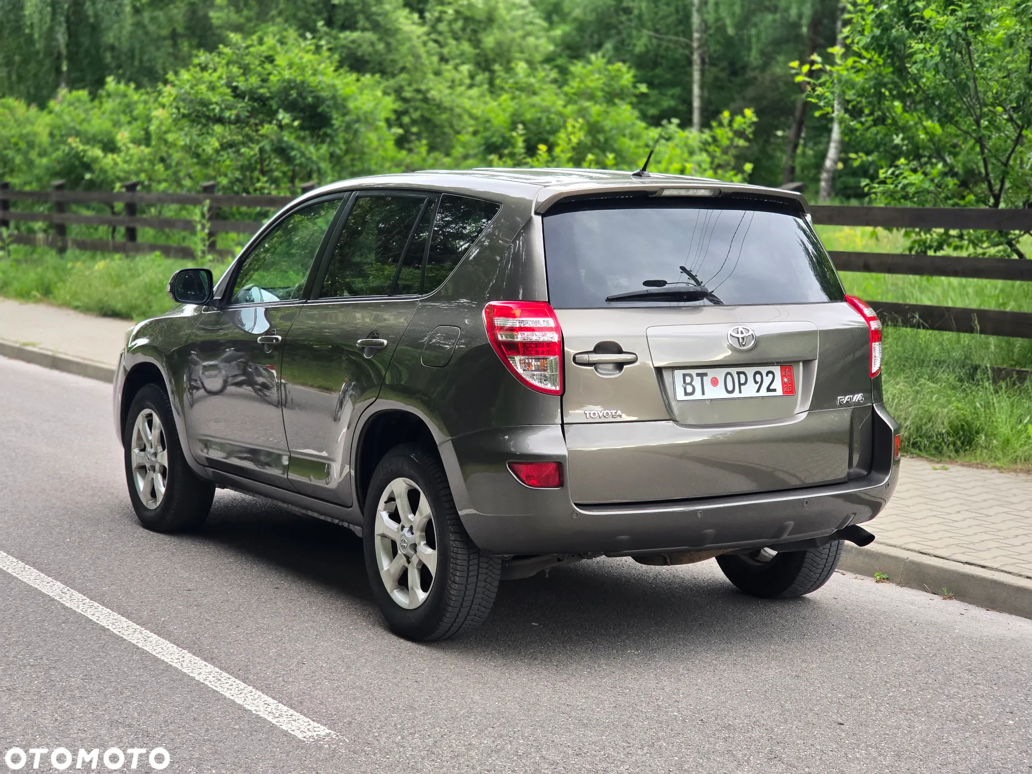 Toyota RAV4 2.2 D-4D 4x4 Comfort - 16
