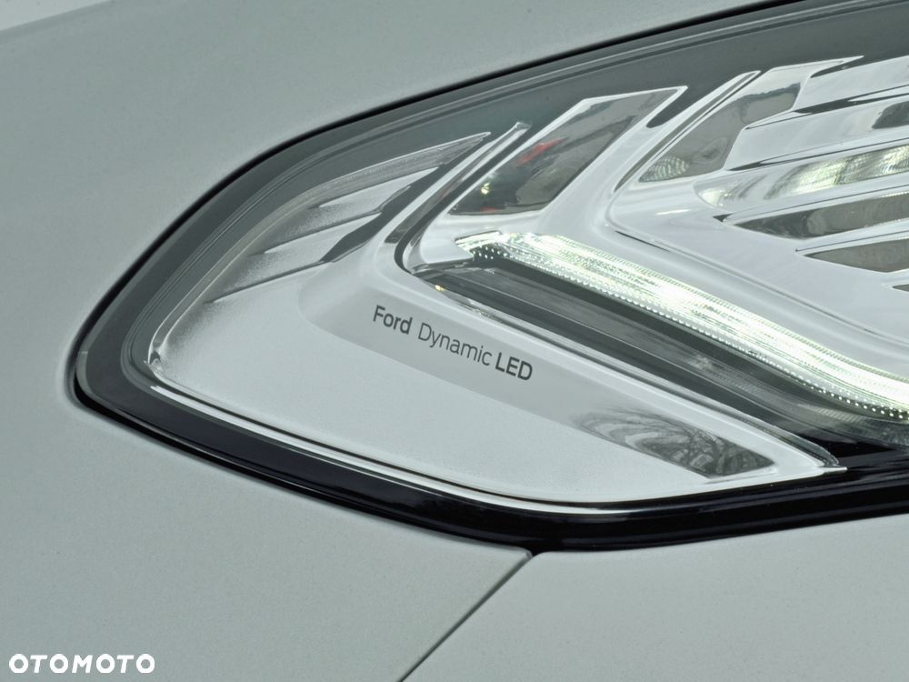 Ford Mondeo 2.0 EcoBlue Titanium - 12