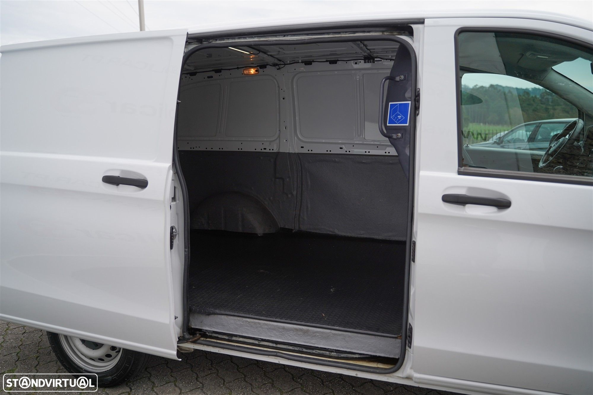 Mercedes-Benz Vito 114 CDi/32 - 8