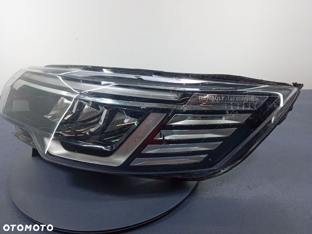 TRAFIC III LIFT 21- REFLEKTOR LEWY LED PURE VISION - 2