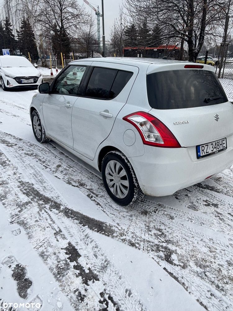 Suzuki Swift 1.2 Comfort Plus - 4