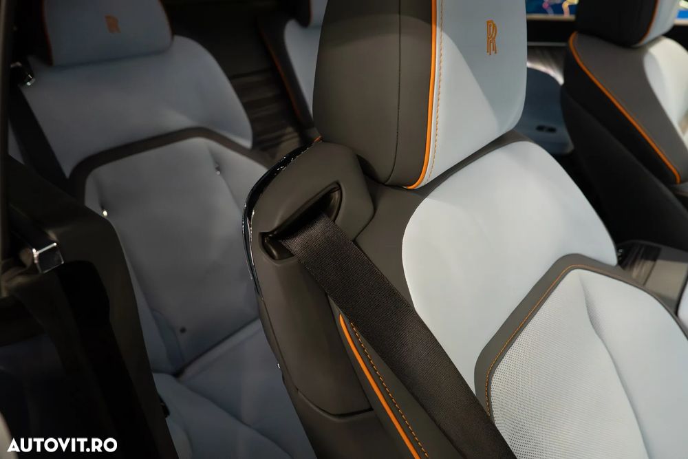 Rolls-Royce Spectre - 37