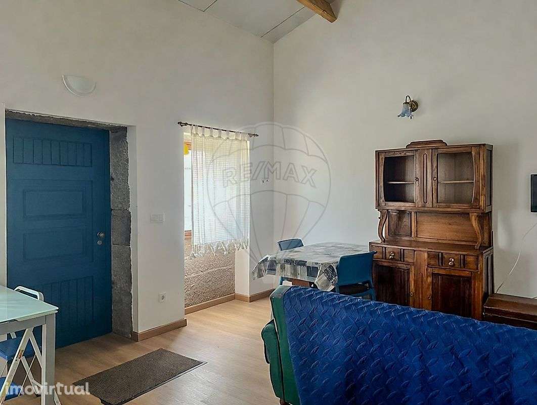 Moradia T1 para venda - Grande imagem: 2/10