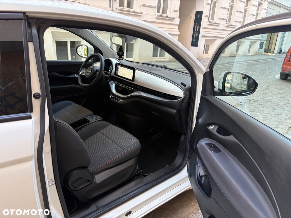 Fiat 500e La Prima - 6