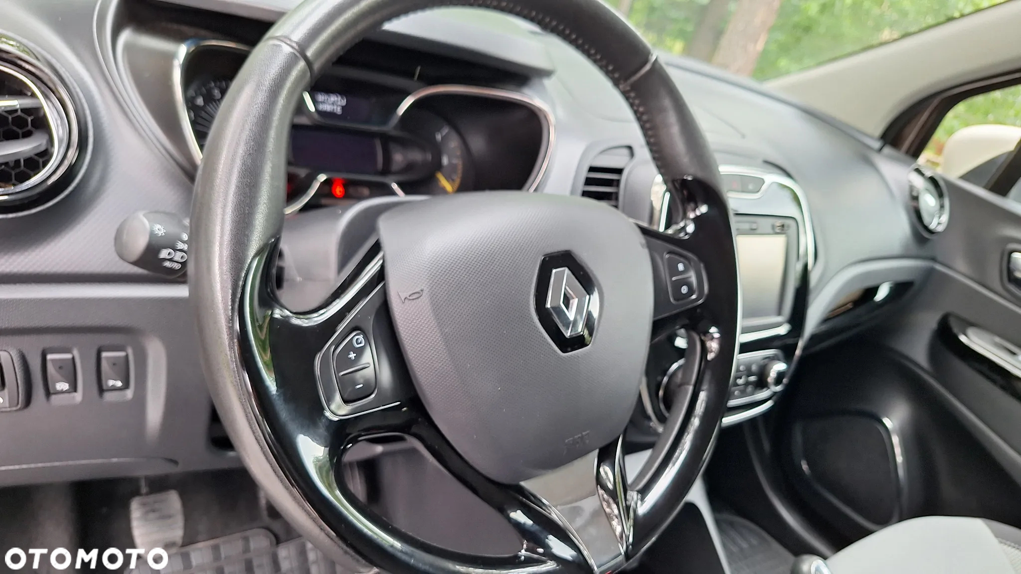 Renault Captur 0.9 Energy TCe Intens EU6 - 16