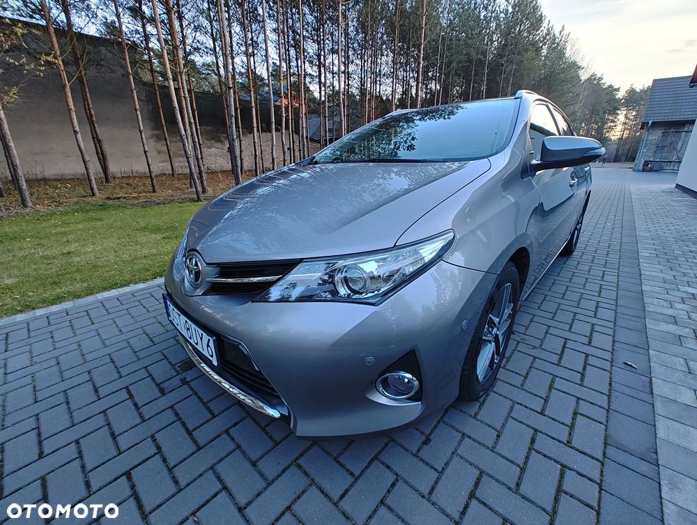 Toyota Auris 1.6 Prestige - 1