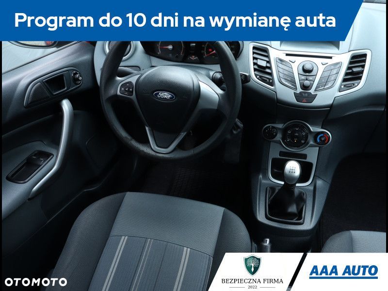 Ford Fiesta - 8