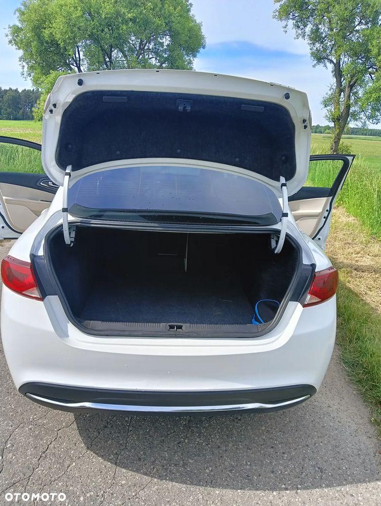 Chrysler 200 - 12