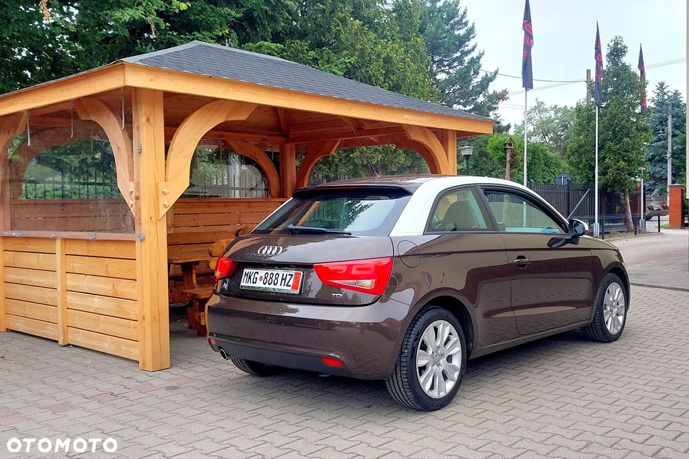 Audi A1 Sportback 1.6 TDI S line edition - 10