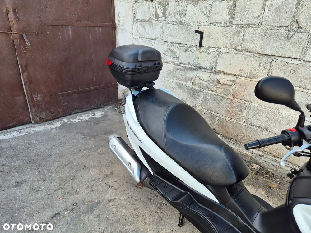 Suzuki Burgman - 15