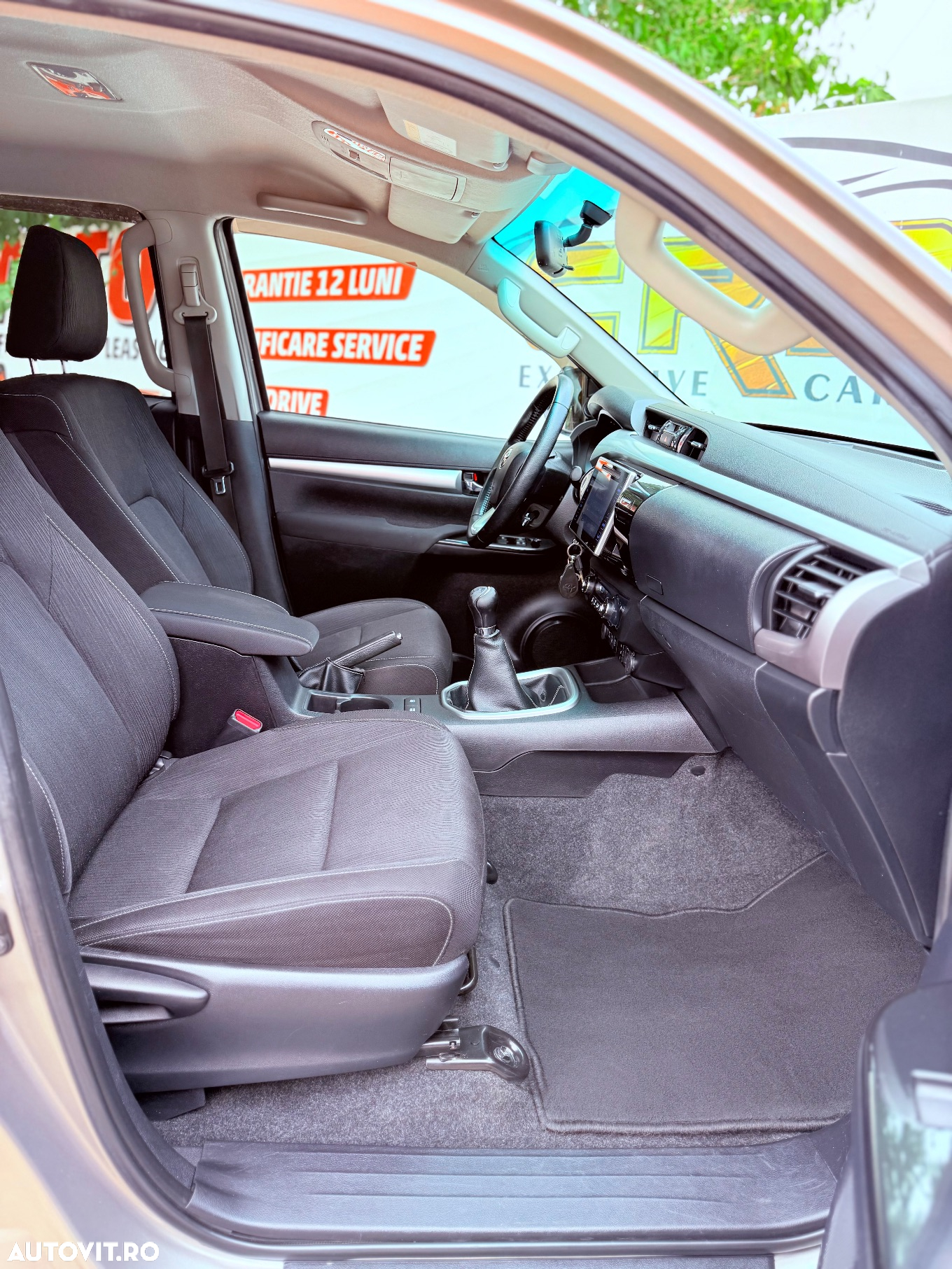 Toyota Hilux 2.4D 150CP 4x4 Double Cab 6MT Comfort - 18