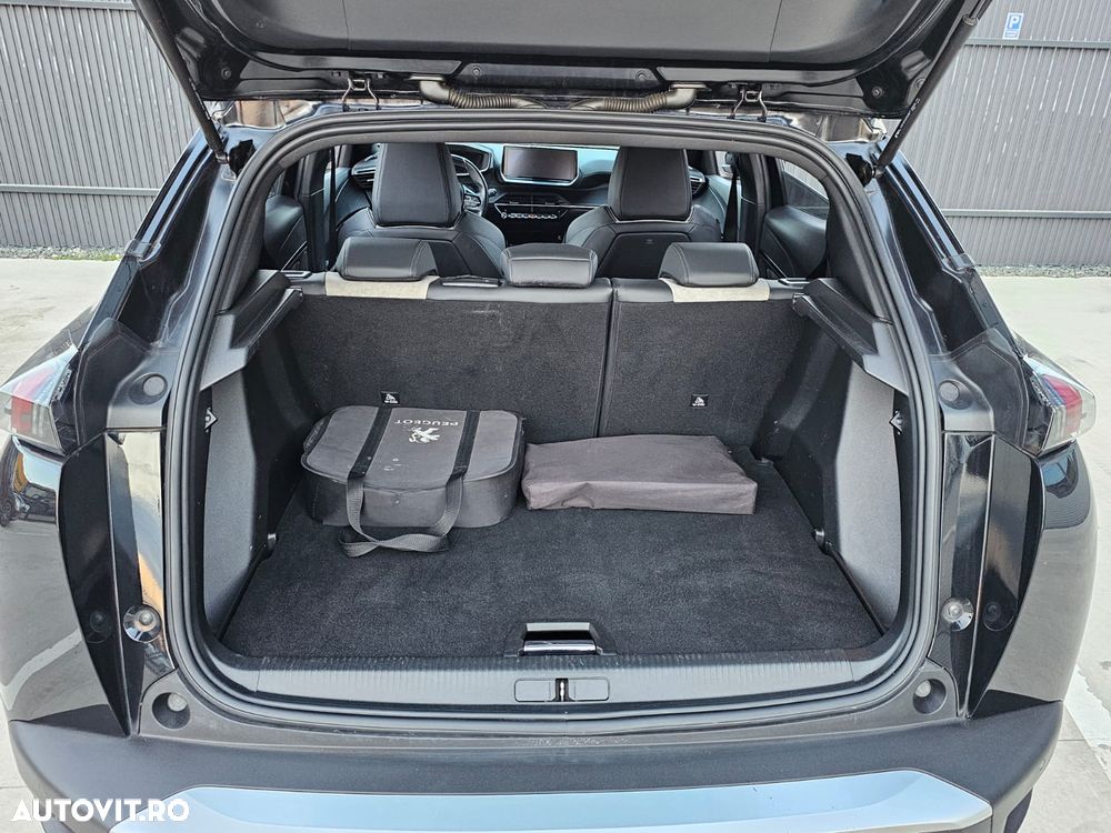 Peugeot 2008 e-2008 GT Line - 40