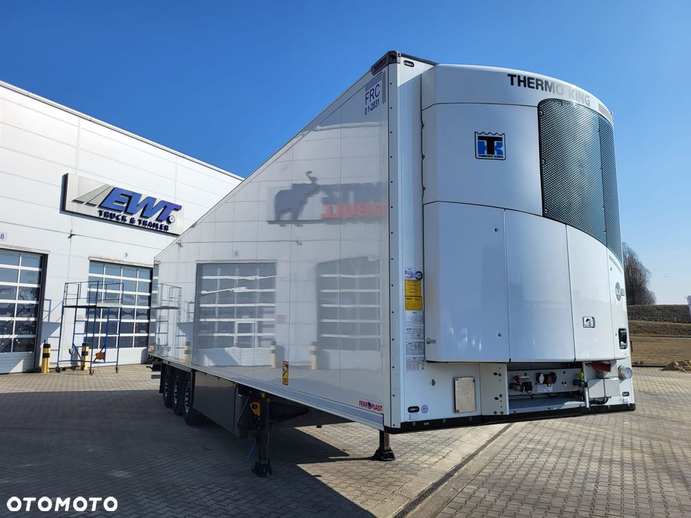 Schmitz Cargobull Kwiatówka; ThermoKing SLXi300; szyna STD; uchwyty promowe - 2