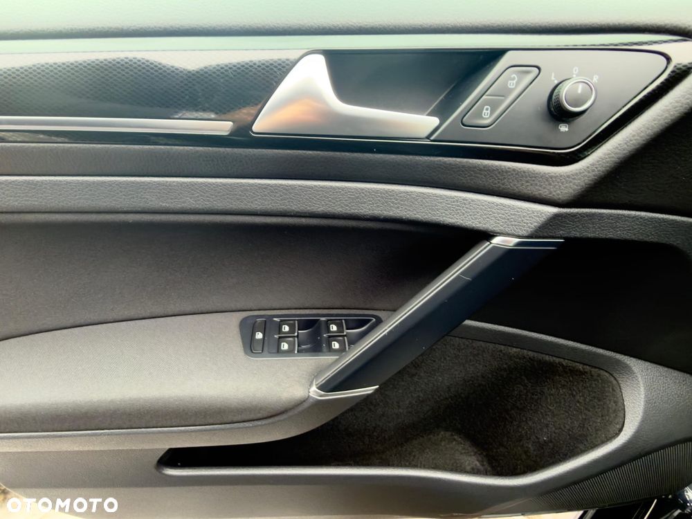 Volkswagen Golf 1.4 TSI Highline - 16