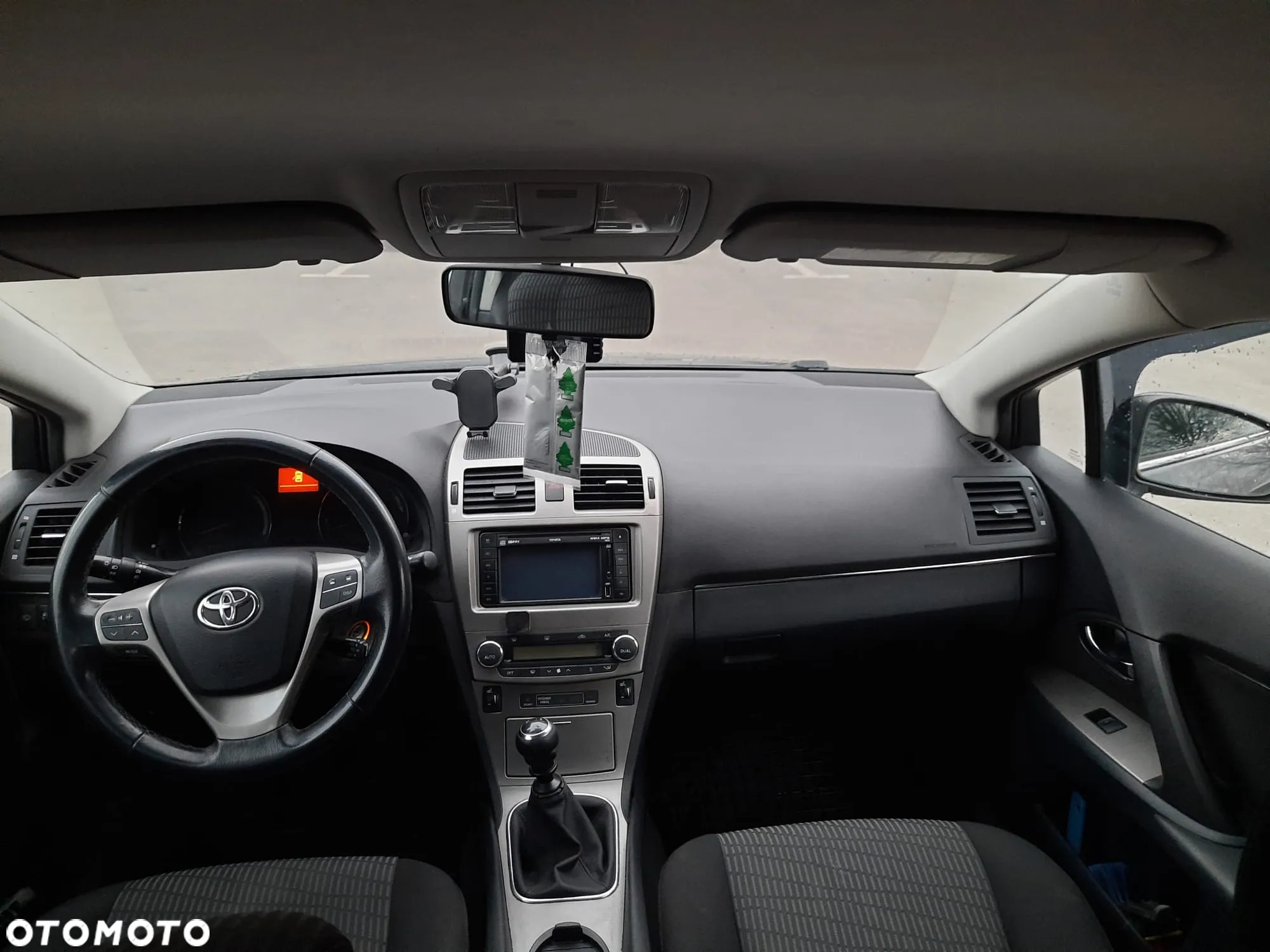 Toyota Avensis 2.0 D-4D Sol - 12
