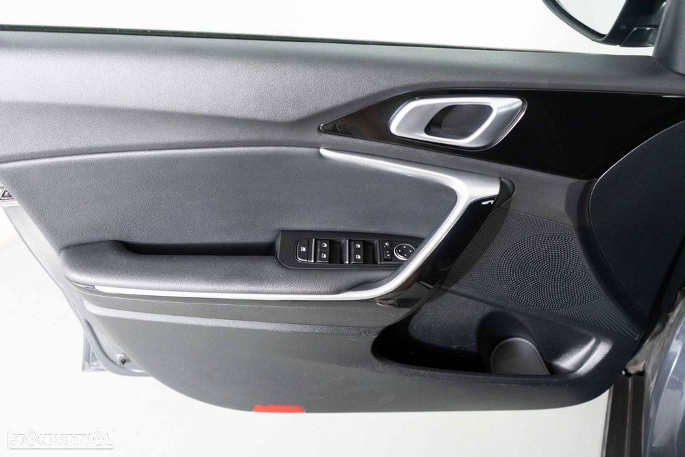 Kia XCeed 1.6 GDi PHEV Drive - 21