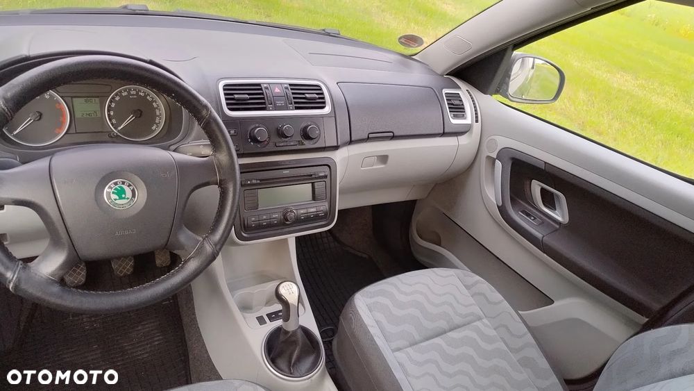 Skoda Roomster 1.2 12V HTP PLUS EDITION - 21