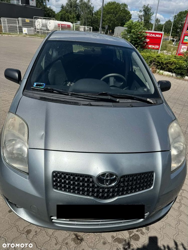 Toyota Yaris 1.0 Luna - 1