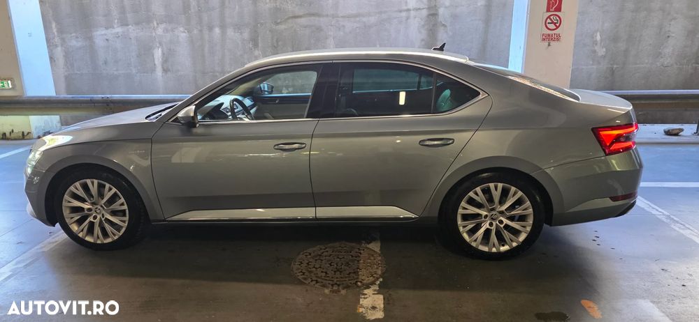 Skoda Superb 2.0 TDI 4X4 DSG Laurin & Klement - 19