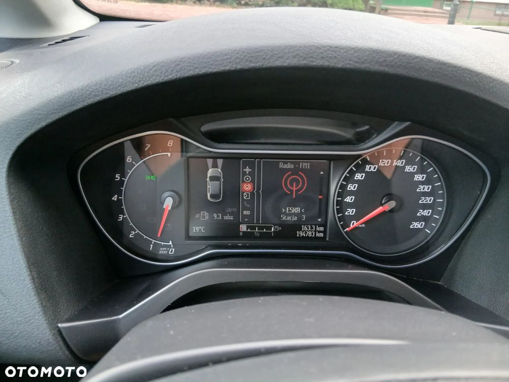 Ford Galaxy 2.0 Titanium - 19