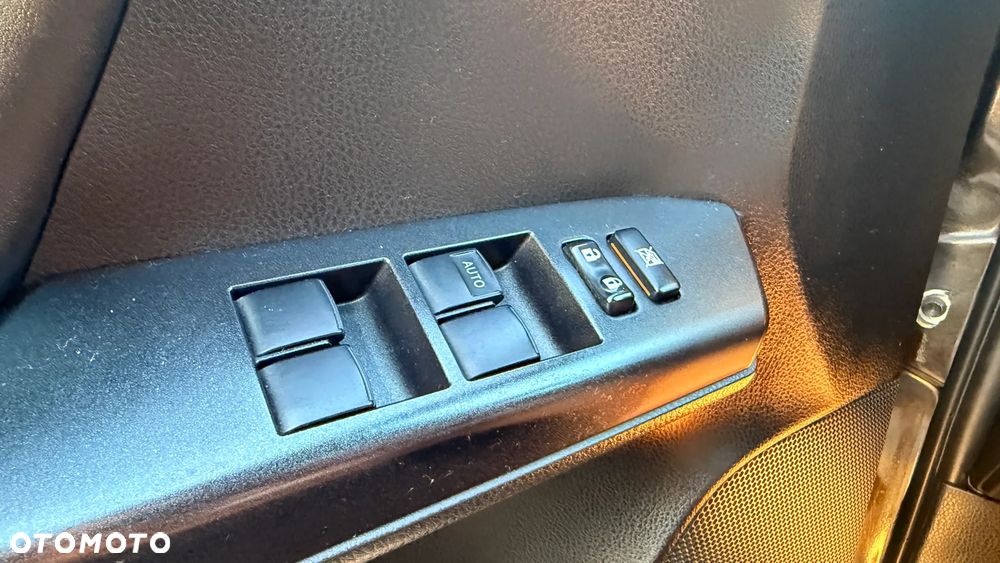 Toyota RAV4 Hybrid Premium 4x2 - 33