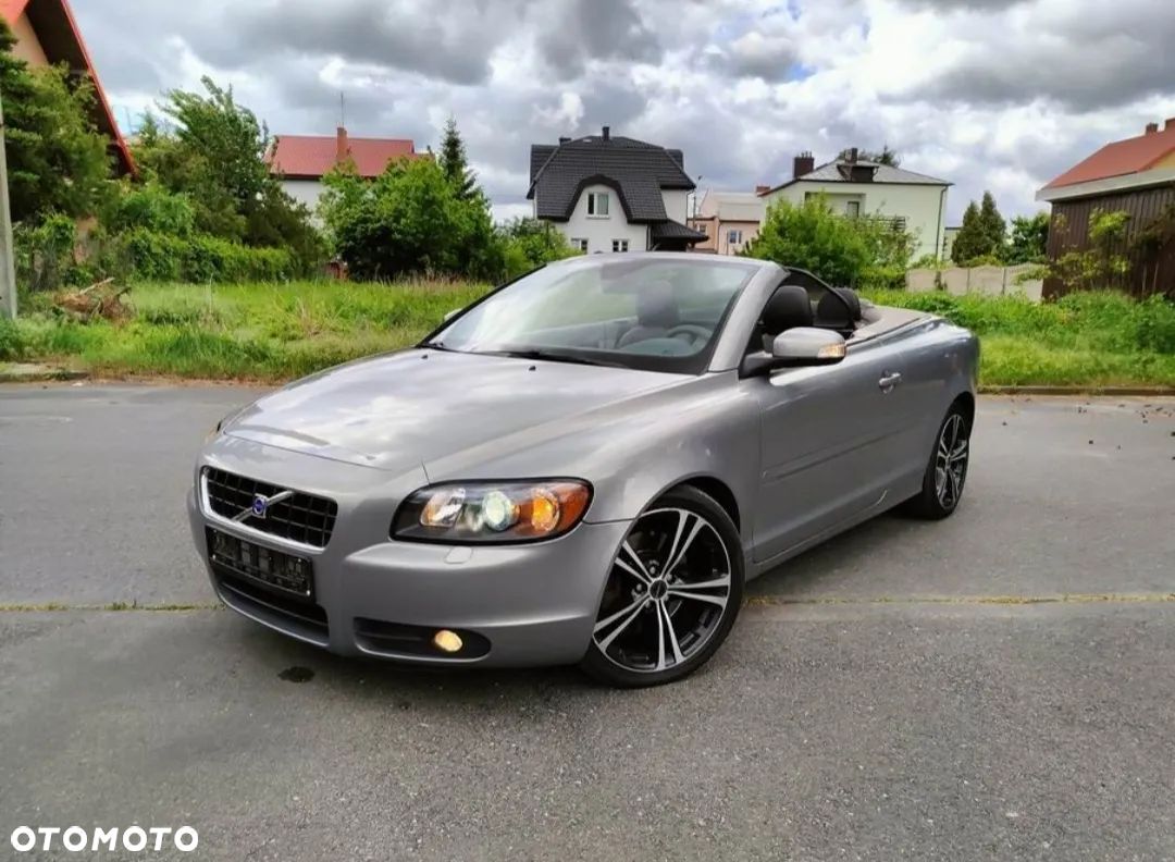 Volvo C70 2.0D Summum - 1