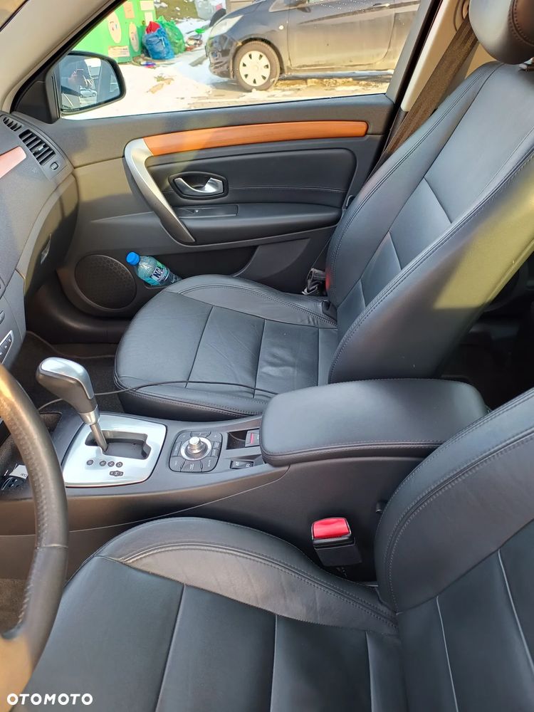 Renault Laguna 2.0 DCi Initiale - 13