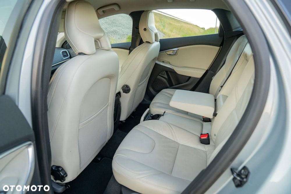 Volvo V40 - 8