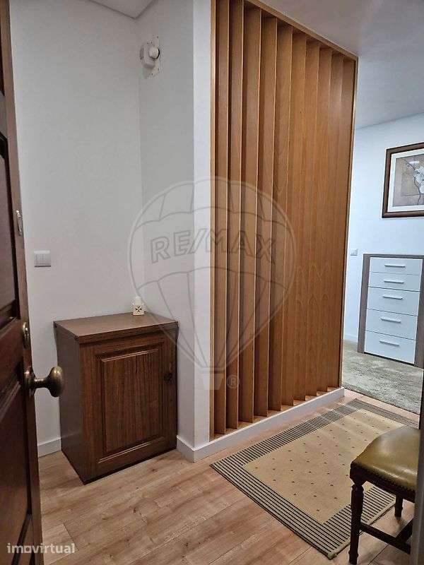 Apartamento T2 para arrendamento - Grande imagem: 2/16
