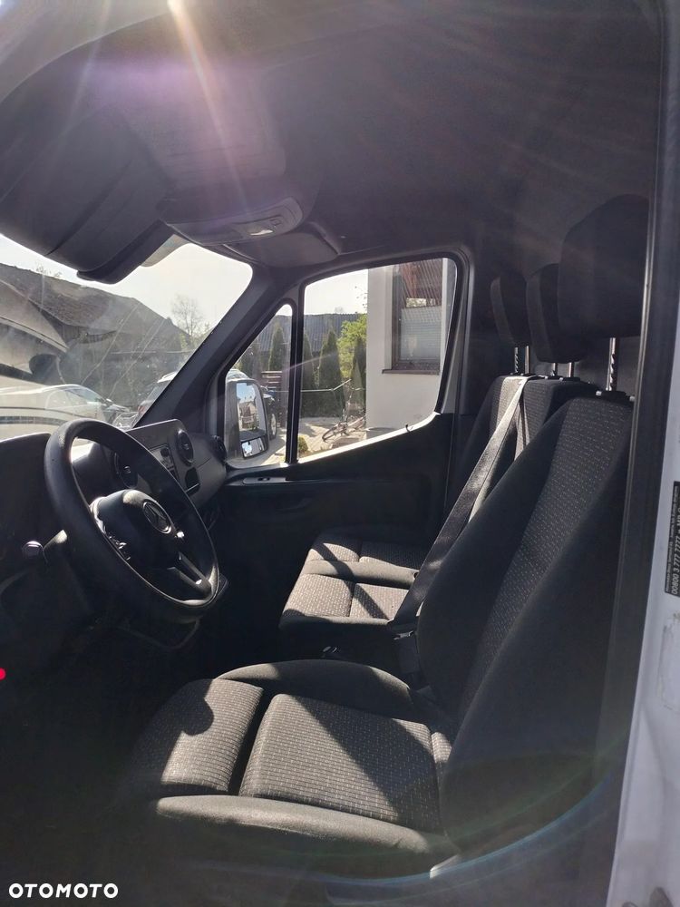 Mercedes-Benz SPRINTER - 4
