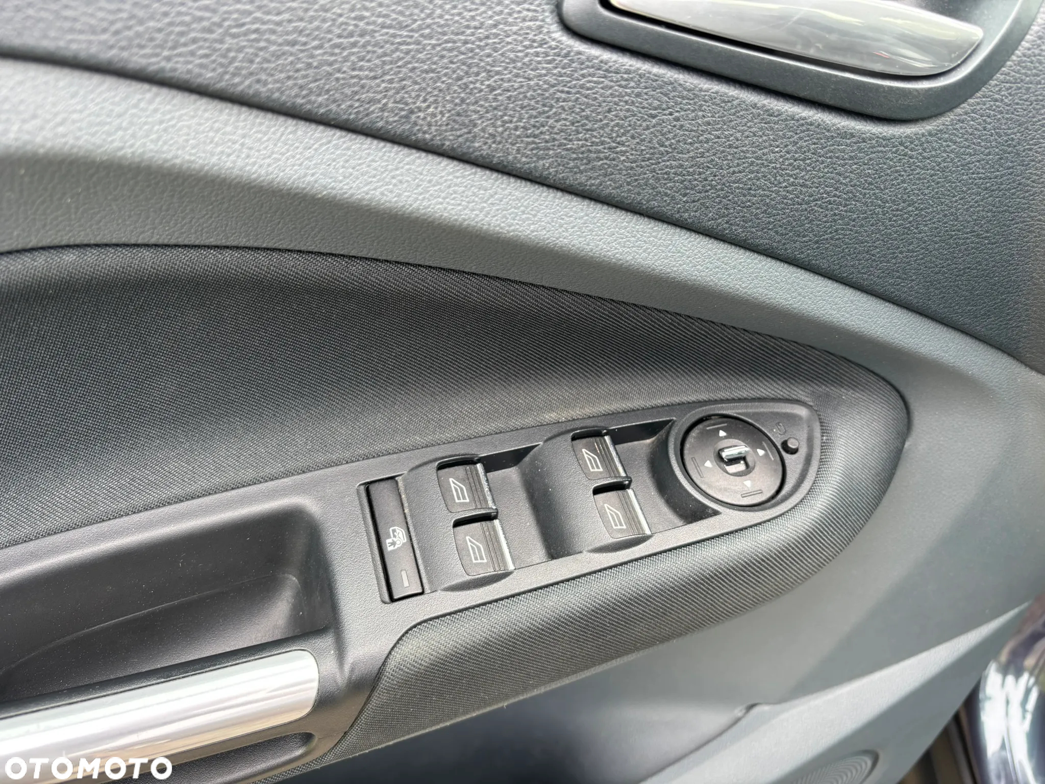 Ford Grand C-MAX 1.6 TDCi Start-Stop-System Champions Edition - 20
