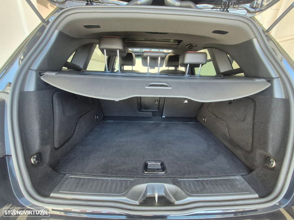 Mercedes-Benz B 180 d AMG Line Aut. — fotografia 30