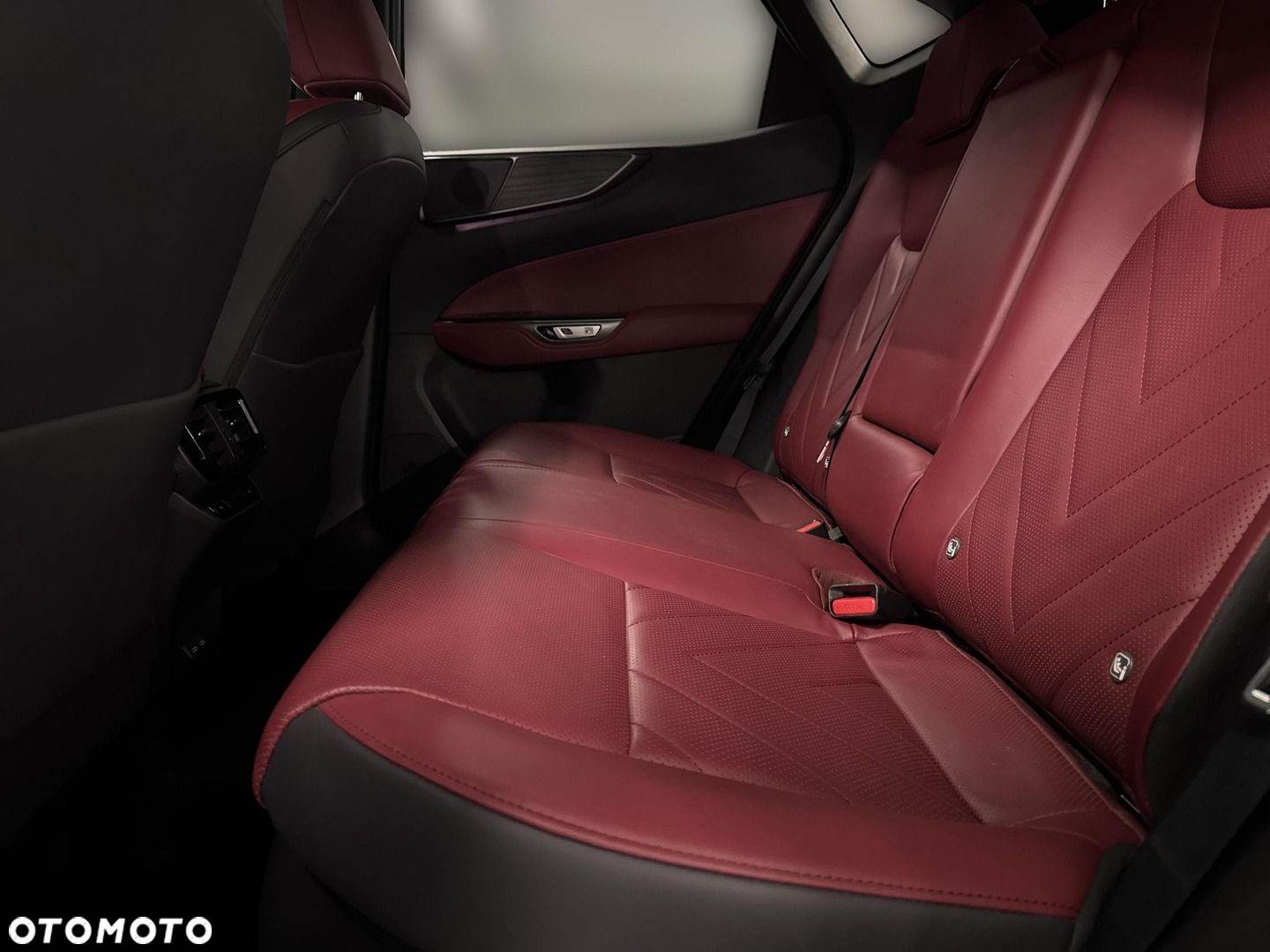 Lexus NX - 11