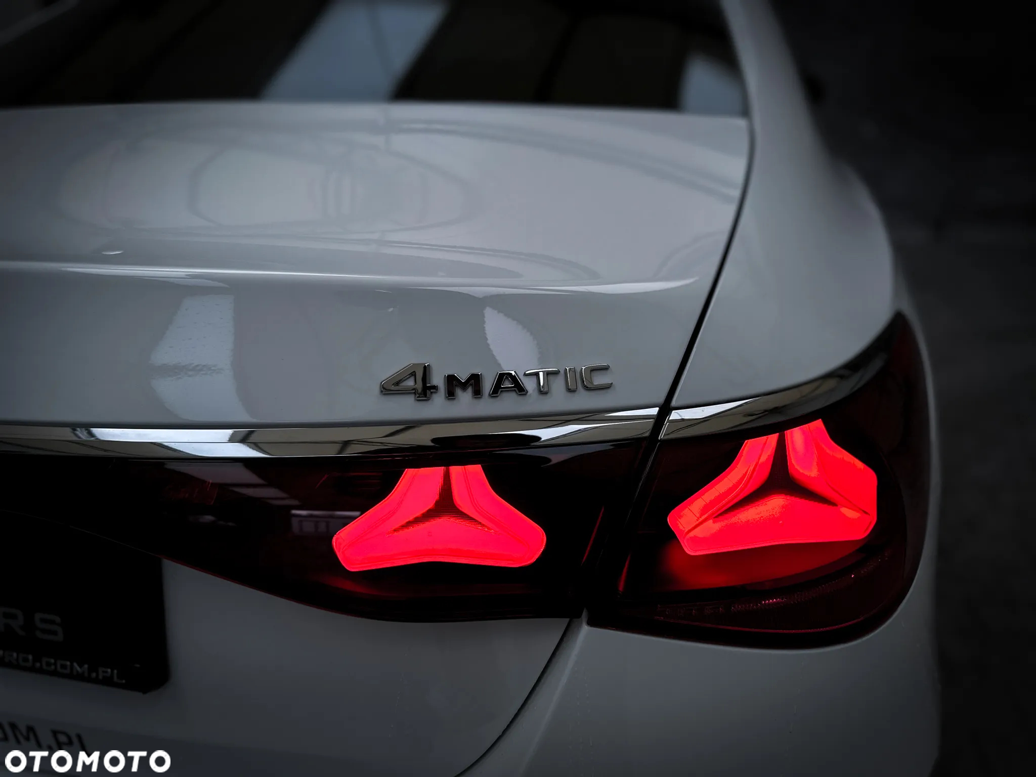 Mercedes-Benz Klasa E 220 d 4Matic 9G-TRONIC Edition AMG Line - 13